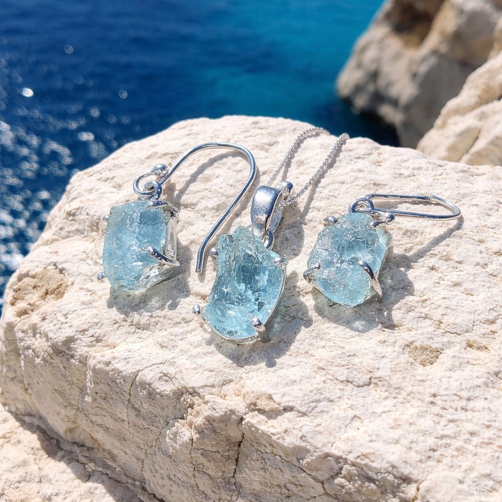 Aquamarine Necklace & Earring SET!